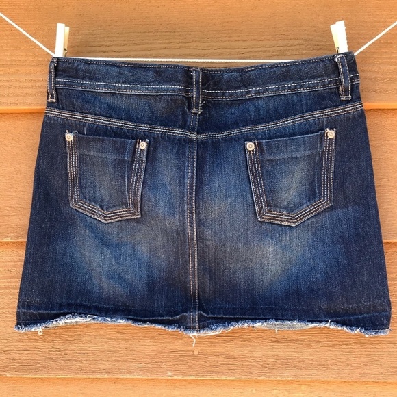 Old Navy Cut Off Jean Skirt - Picture 5 of 8